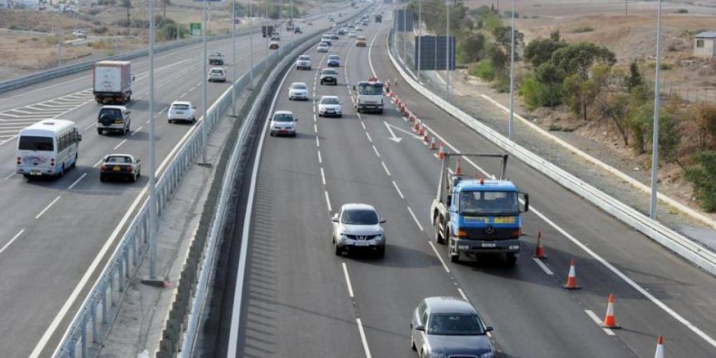 Το Υπ. Μεταφορών υπέγραψε συμβόλαιο για μελέτη οδικής ασφάλειας