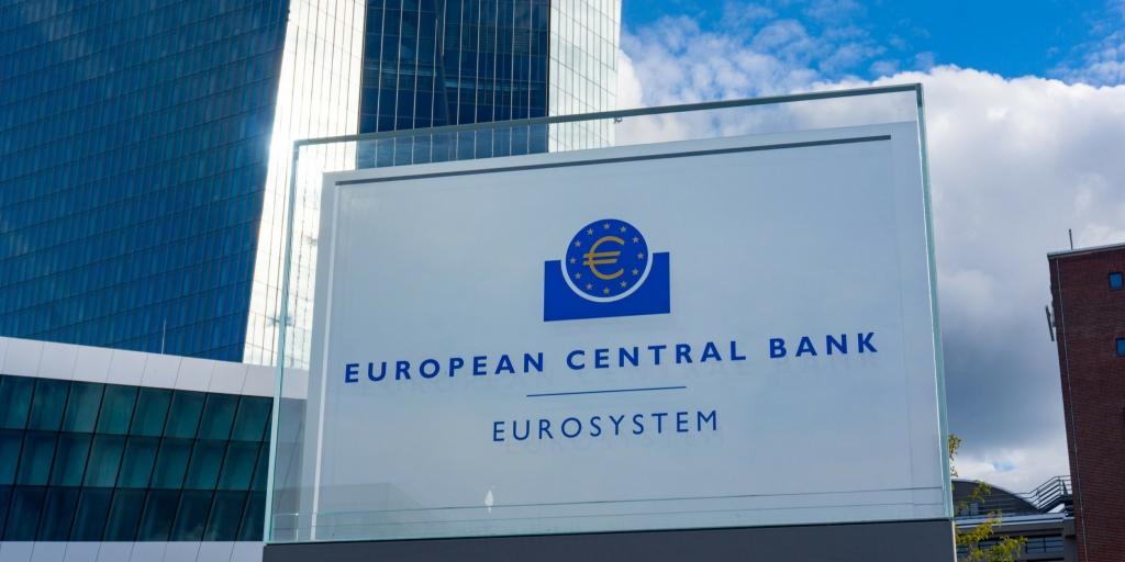 Στάση αναμονής από την ΕΚΤ: Διατήρησε αμετάβλητα τα επιτόκια στο 2% Στάση αναμονής από την ΕΚΤ: Διατήρησε αμετάβλητα τα επιτόκια στο 2%