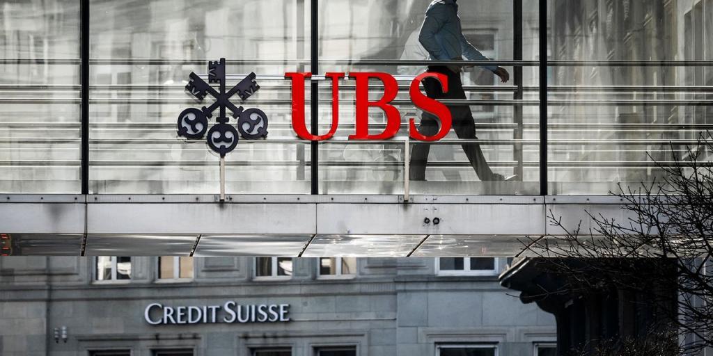 UBS: Γιατί δεν είναι βιώσιμη η λειτουργία της από την Ελβετία UBS: Γιατί δεν είναι βιώσιμη η λειτουργία της από την Ελβετία