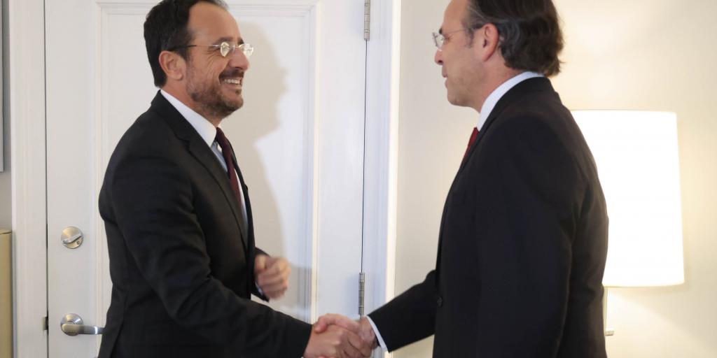 Στο επίκεντρο οι ενεργειακοί σχεδιασμοί – Τι συζητήθηκε με Chevron στη Νέα Υόρκη