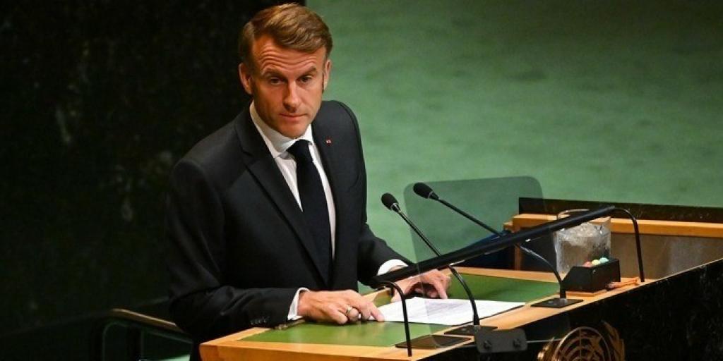Μακρόν προς Τραμπ: Η κλιματική αλλαγή δεν είναι «θέμα αντίληψης» Μακρόν προς Τραμπ: Η κλιματική αλλαγή δεν είναι «θέμα αντίληψης»