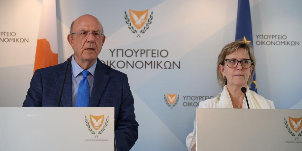 Θα επιδιωχθεί συναίνεση για την Ένωση Αποταμιεύσεων και Επενδύσεων, λέει ο ΥΠΟΙΚ Θα επιδιωχθεί συναίνεση για την Ένωση Αποταμιεύσεων και Επενδύσεων, λέει ο ΥΠΟΙΚ