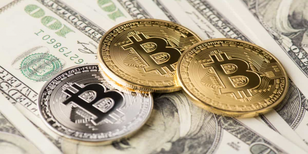 Bitcoin: Νέο ιστορικό ρεκόρ πάνω από 5.000 – Πώς το shutdown στις ΗΠΑ εκτόξευσε το κρυπτονόμισμα Bitcoin: Νέο ιστορικό ρεκόρ πάνω από 5.000 – Πώς το shutdown στις ΗΠΑ εκτόξευσε το κρυπτονόμισμα
