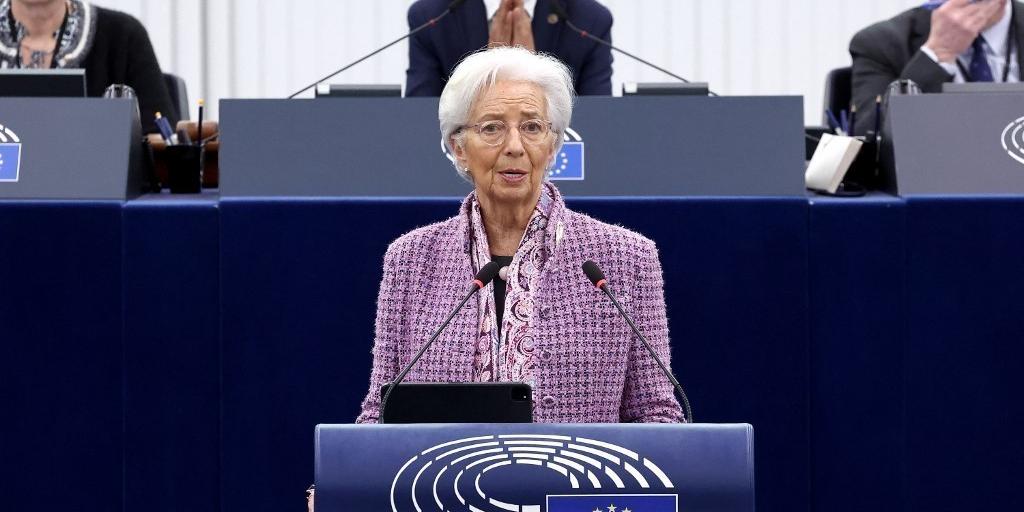 Λαγκάρντ: Ζητά κοινό ευρωπαϊκό χρέος και ενίσχυση του ρόλου του ευρώ Λαγκάρντ: Ζητά κοινό ευρωπαϊκό χρέος και ενίσχυση του ρόλου του ευρώ