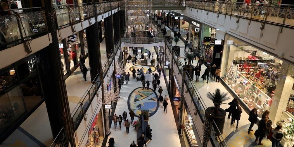 Οι δασμοί Τραμπ πλήττουν την Ευρώπη: Λιγότερα ψώνια, περισσότερη οικονομία Οι δασμοί Τραμπ πλήττουν την Ευρώπη: Λιγότερα ψώνια, περισσότερη οικονομία