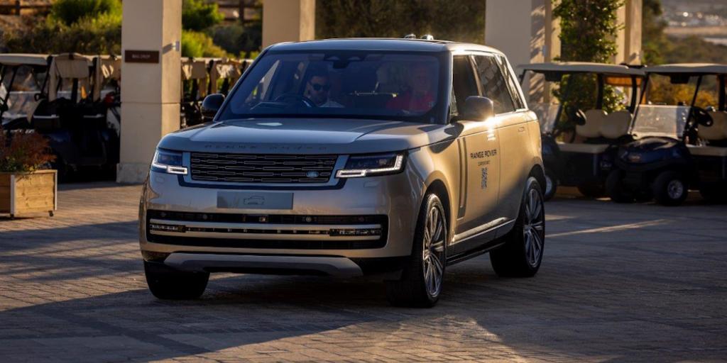 Μοναδική Εμπειρία Range Rover στο Elea Golf Club Μοναδική Εμπειρία Range Rover στο Elea Golf Club