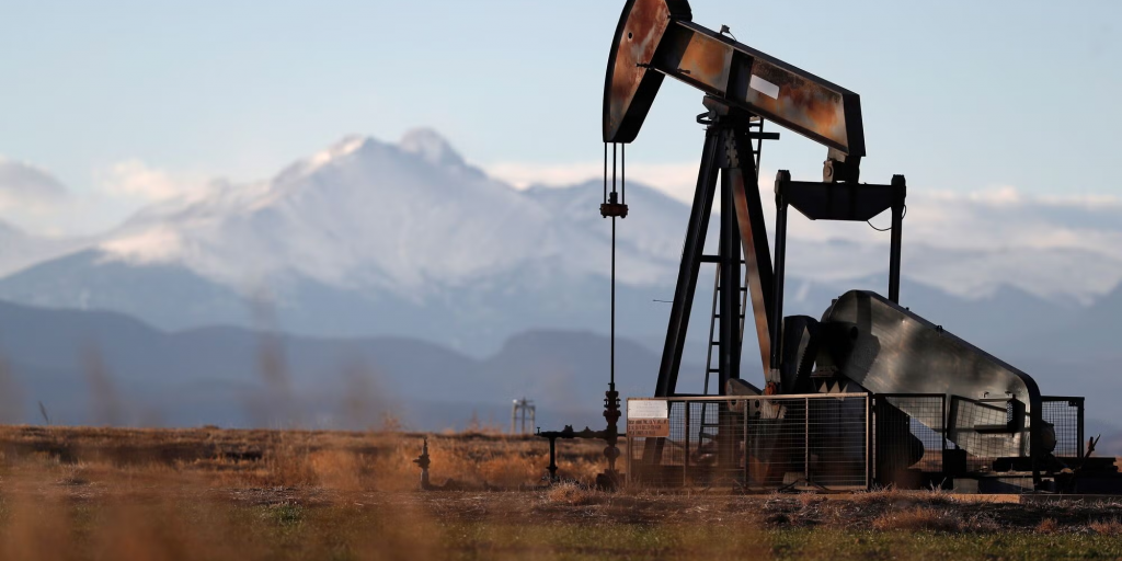 Σε κρίσιμο σταυροδρόμι οι Big Oil: «Κόφτης» στα μερίσματα ή περιορισμός στις γεωτρήσεις; Σε κρίσιμο σταυροδρόμι οι Big Oil: «Κόφτης» στα μερίσματα ή περιορισμός στις γεωτρήσεις;