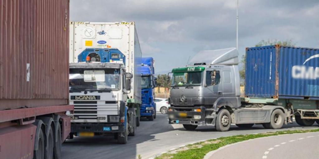 Κρούει τον κώδωνα κινδύνου το ΚΕΒΕ για την επ’ αόριστον απεργία των Μεταφορέων Α’ Κρούει τον κώδωνα κινδύνου το ΚΕΒΕ για την επ’ αόριστον απεργία των Μεταφορέων Α’