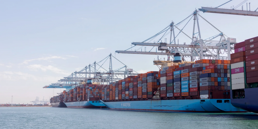 Ανάσα για τη διεθνή ναυτιλία – ΗΠΑ και Κίνα παγώνουν τα εμπορικά μέτρα στη ναυπηγική Ανάσα για τη διεθνή ναυτιλία – ΗΠΑ και Κίνα παγώνουν τα εμπορικά μέτρα στη ναυπηγική