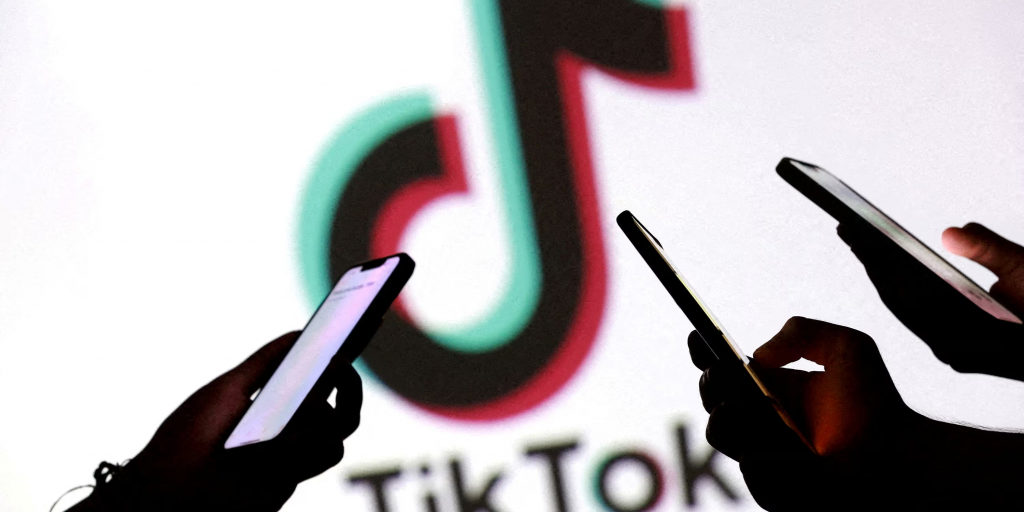 Μπέσεντ: Πράσινο από Κίνα στην πώληση του Tik Tok Μπέσεντ: Πράσινο από Κίνα στην πώληση του Tik Tok