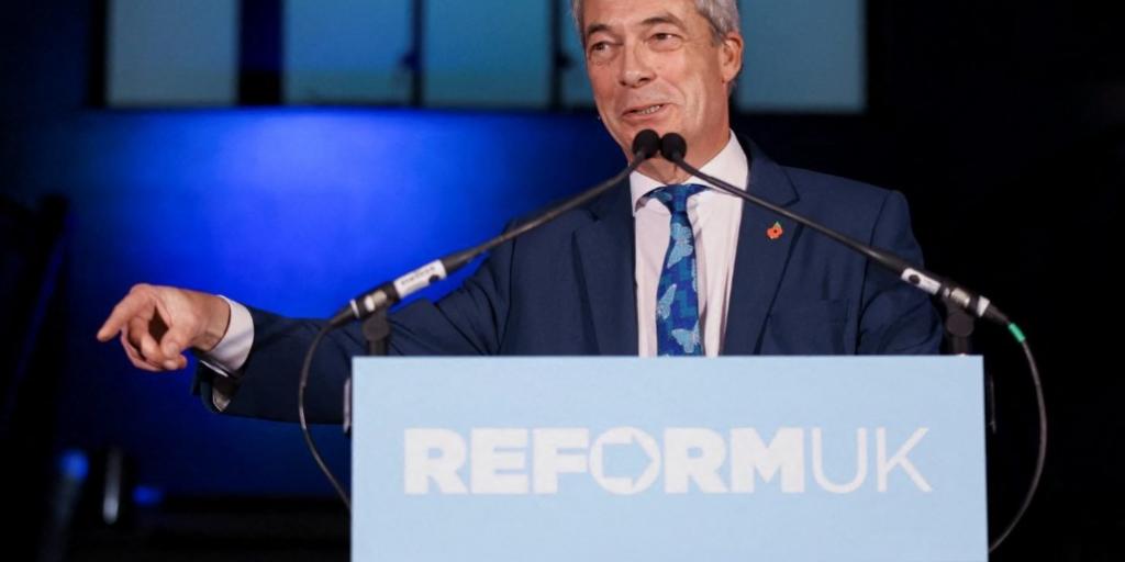 Βρετανία: Υπαναχώρηση Φάρατζ με στόχο την αξιοπιστία απέναντι στις αγορές