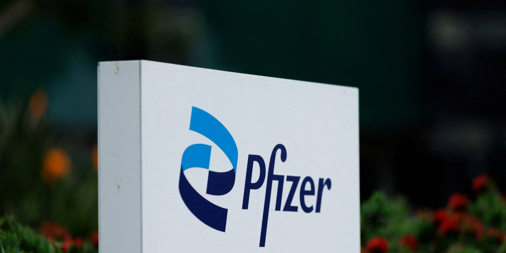 Pfizer: Ενίσχυσε τις προβλέψεις για τα κέρδη παρά τη μείωση των πωλήσεων