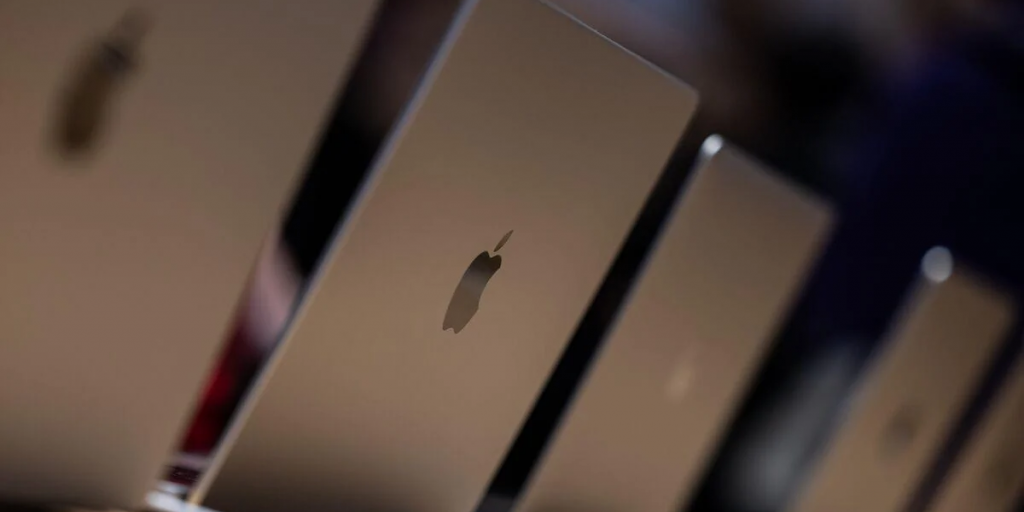 Η Apple ετοιμάζει laptop χαμηλού κόστους