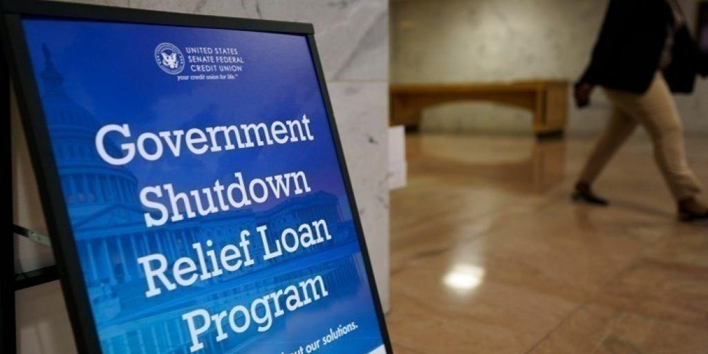 Έναν χρόνο μετά την εκλογή Τραμπ, οι ΗΠΑ σπάνε το ρεκόρ του μεγαλύτερου shutdown