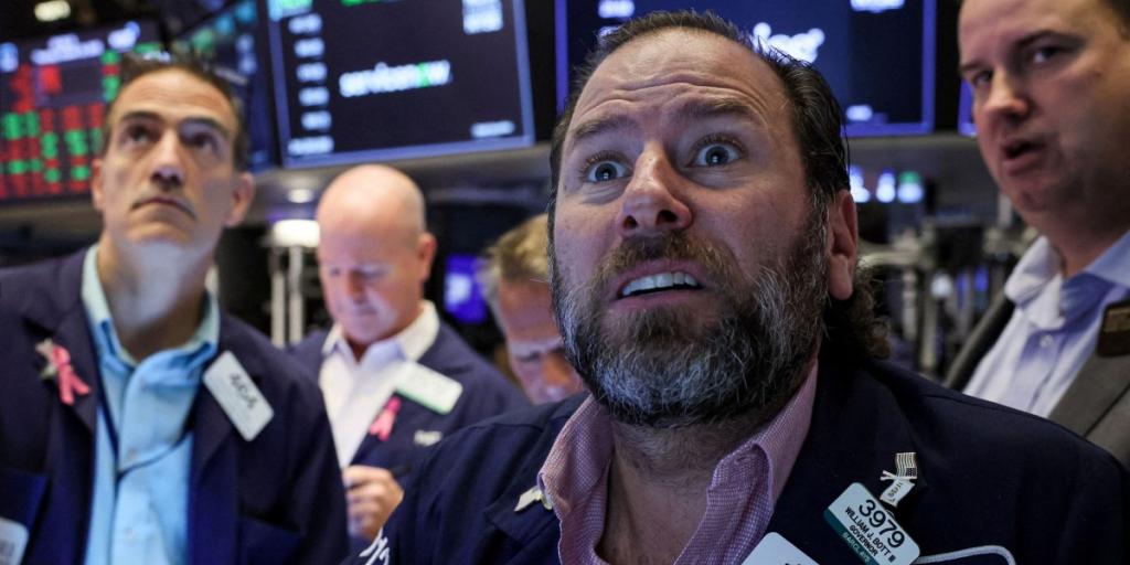 Μετά το «τρενάκι του τρόμου» τι ψάχνουν οι επενδυτές στην καταχνιά;