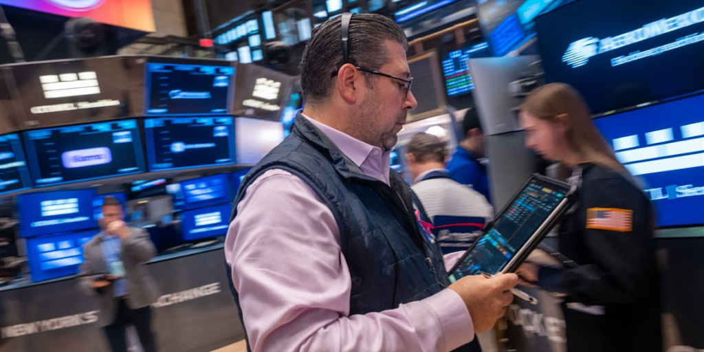 Νέες πιέσεις στη Wall Street – Επιστρέφουν οι ανησυχίες για την τεχνητή νοημοσύνη