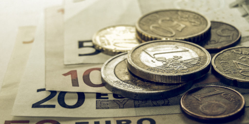 Μη υποχρεωτική η επιβολή συλλογικών συμβάσεων για κατώτατους μισθούς – Τι αναφέρουν ΟΕΒ-ΚΕΒΕ