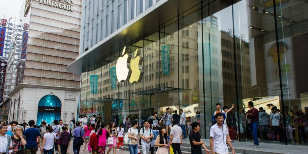 Η κινεζική οικονομία παραπαίει: Η πτώση των επενδύσεων φέρνει πλήγμα στην ανάπτυξη