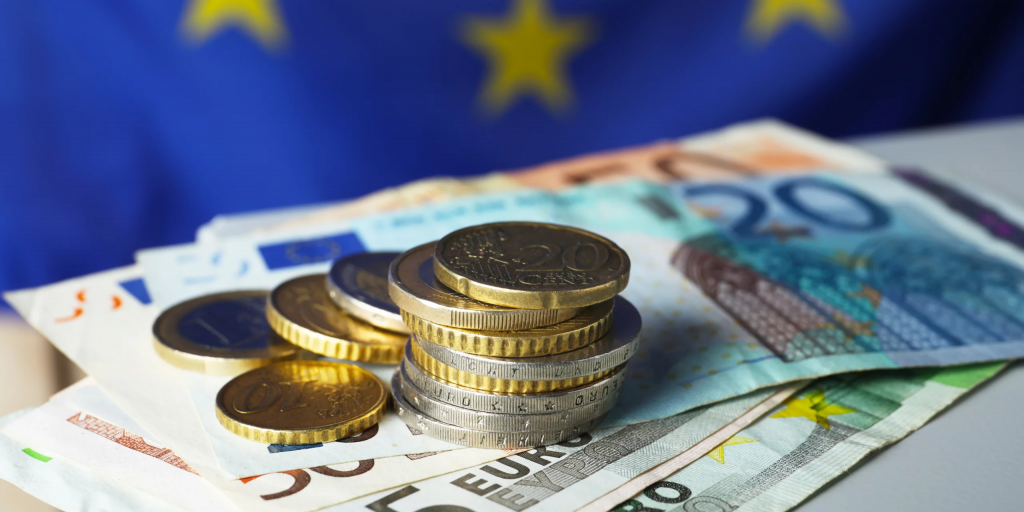 «Τσεκούρι» πάνω από 6 δισ. ευρώ στον προϋπολογισμό της ΕΕ