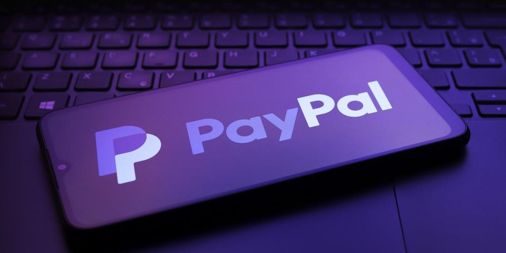 Η KKR ανανεώνει το deal με την PayPal για αγορά δανείων έως €65 δισ.