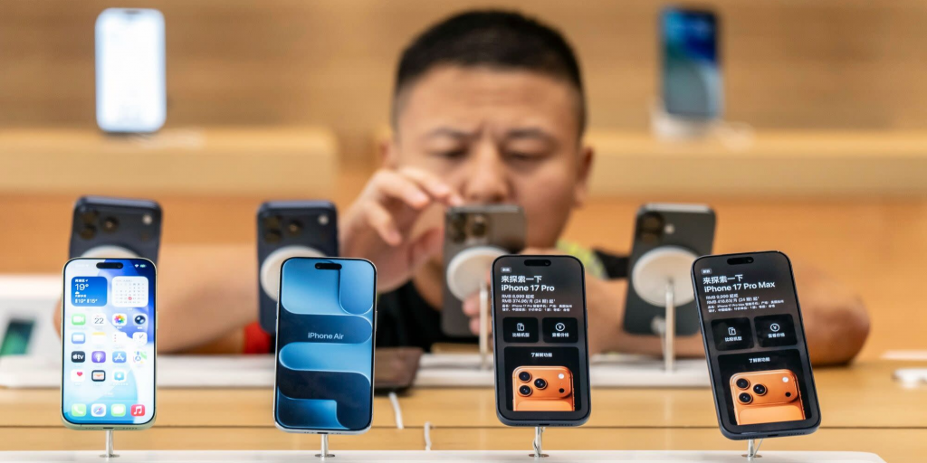 Apple: Άλμα 37% στις πωλήσεις iPhone 17 στην Κίνα – Ισχυρό comeback στην αγορά