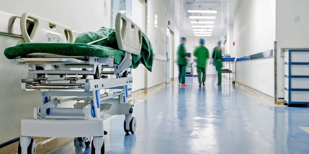 Στα όριά τους τα δημόσια νοσηλευτήρια – Προειδοποιούν με απεργίες οι νοσηλευτές