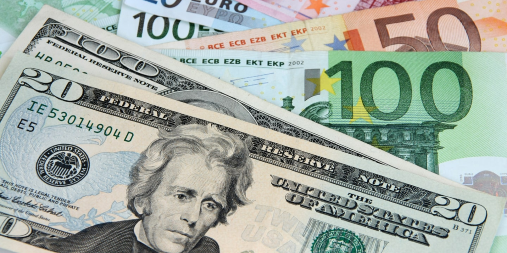 Δολάριο: Οδεύει για τη μεγαλύτερη βουτιά των τελευταίων τεσσάρων μηνών