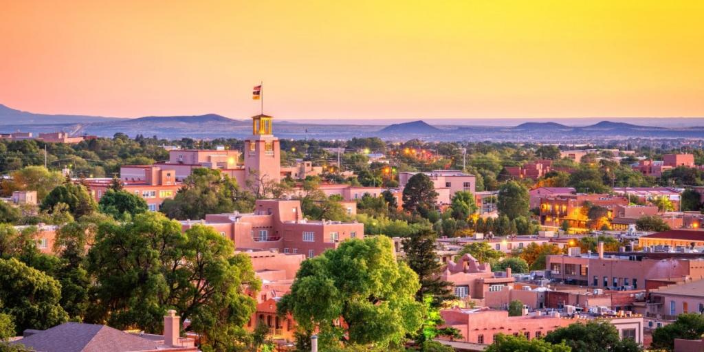 Η πρώτη πόλη στις ΗΠΑ που συνδέει τον κατώτατο μισθό με τα ενοίκια και τους λογαριασμούς