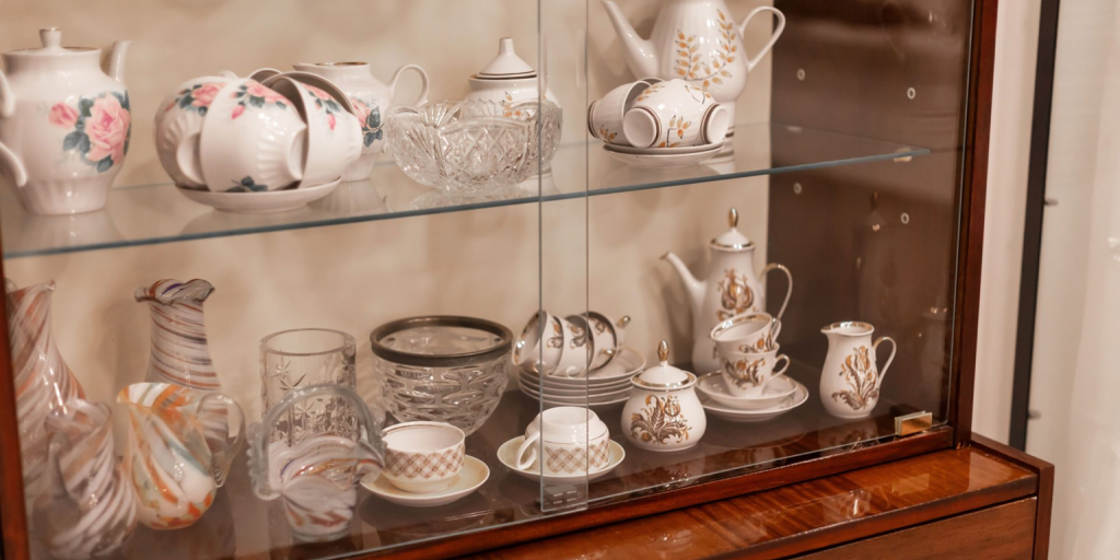 H Μεγάλη Μεταβίβαση Πλούτου: Η «άλλη» κληρονομιά, εκτός από τα  τρισ. – Πού βρέθηκαν τόσα πολλά αντικείμενα;