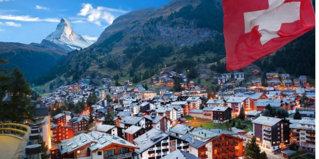 Οι Ελβετοί ψηφίζουν για υποχρεωτική πολιτική θητεία και για κλιματικό φόρο στους πλούσιους