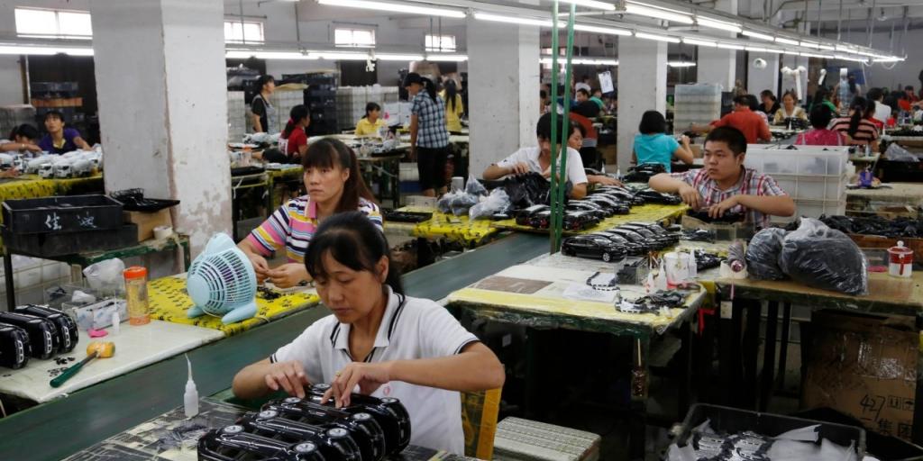Κίνα: Ξανά σε ύφεση η μεταποίηση – Συναγερμός για την οικονομία