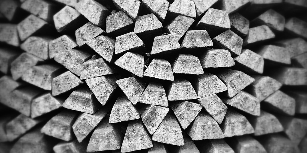 Νέο ιστορικό ρεκόρ για το ασήμι – Αγγίζει νέα υψηλά εν μέσω στενότητας στην προσφορά