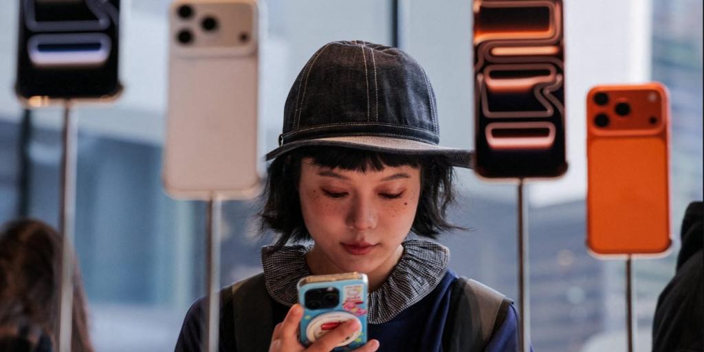 Η Apple αναμένει ρεκόρ αποστολών φέτος χάρη στο iPhone 17