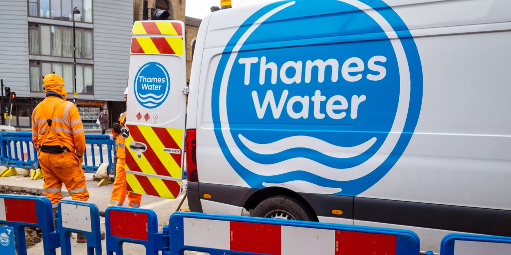 Thames Water: Εκτινάχθηκε στα ,3 δισ. το χρέος – Σε κρίσιμο σημείο οι διαπραγματεύσεις διάσωσης