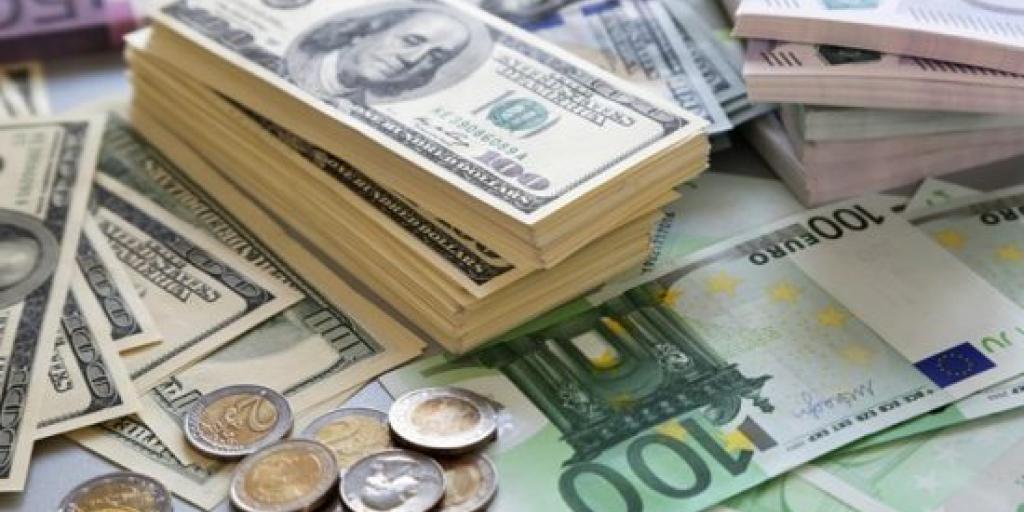 Ebury: Το δολάριο υποχωρεί καθώς ο έμπιστος του Tραμπ πλησιάζει στην προεδρία της Fed