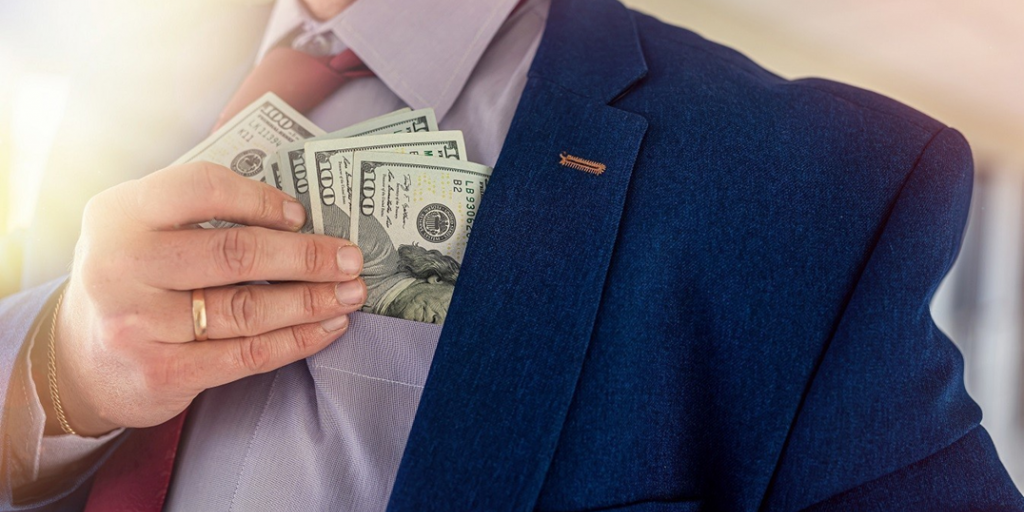 Ερευνα: 60.000 άτομα κατέχουν τριπλάσιο πλούτο από το φτωχότερο μισό του πλανήτη