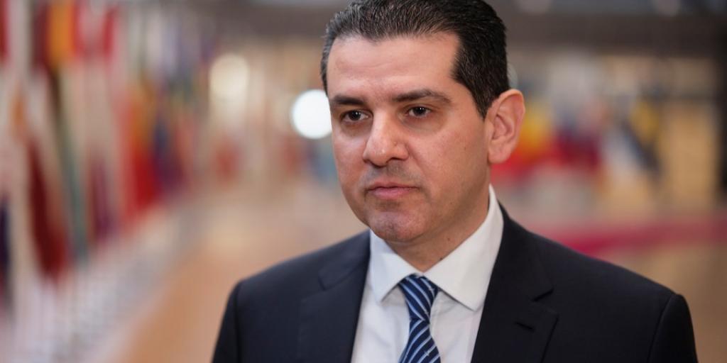 &Pi;&alpha;&rho;&alpha;&lambda;&alpha;&mu;&beta;ά&nu;&epsilon;&iota; &laquo;&kappa;&alpha;&upsilon;&tau;ή&raquo; &sigma;&kappa;&upsilon;&tau;ά&lambda;&eta; &sigma;&tau;&alpha; &epsilon;&nu;&epsilon;&rho;&gamma;&epsilon;&iota;&alpha;&kappa;ά &eta; &Lambda;&epsilon;&upsilon;&kappa;&omega;&sigma;ί&alpha; - &Omicron;&iota; &sigma;&upsilon;&sigma;&tau;ά&sigma;&epsilon;&iota;&sigmaf; &tau;&omega;&nu; &Beta;&rho;&upsilon;&xi;&epsilon;&lambda;&lambda;ώ&nu;