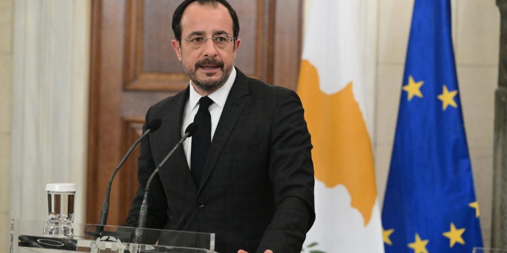 &Pi;&tau;&Delta;: ;&Lambda;&iota;&gamma;ό&tau;&epsilon;&rho;&omicron; &phi;&omicron;&rho;&omicron;&lambda;&omicron;&gamma;&iota;&kappa;ό &beta;ά&rho;&omicron;&sigmaf;. &Pi;&epsilon;&rho;&iota;&sigma;&sigma;ό&tau;&epsilon;&rho;&omicron;