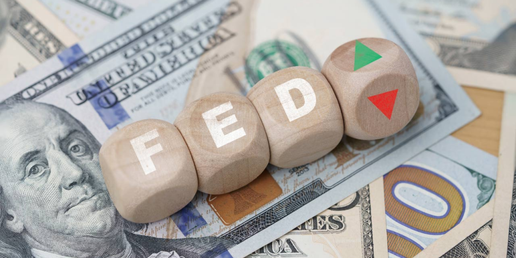 Fed: Έ&rho;&epsilon;&upsilon;&nu;&alpha; &pi;&rho;&omicron;&beta;&lambda;έ&pi;&epsilon;&iota; ό&tau;&iota; &theta;&alpha; &alpha;&gamma;&omicron;&rho;ά&sigma;&epsilon;&iota; &omicron;&mu;ό&lambda;&omicron;&gamma;&alpha; &alpha;&xi;ί&alpha;&sigmaf; 200 &delta;&iota;&sigma;. &delta;&omicron;&lambda;&alpha;&rho;ί&omega;&nu;