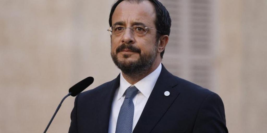 Την πλήρη κατάργηση του Φορέα Κοινωνικής Στήριξης εξετάζει ο ΠτΔ