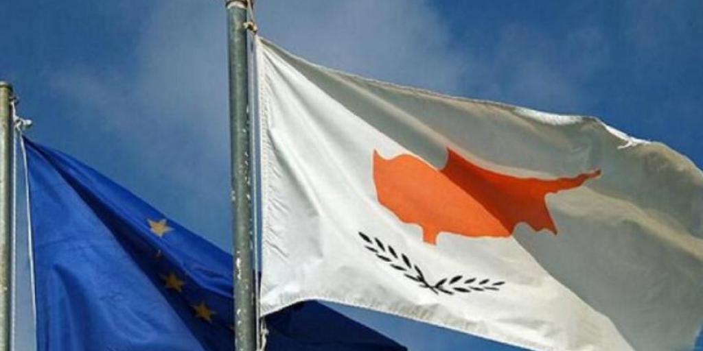&Sigma;&tau;&eta;&nu; &Kappa;&omicron;&mu;&iota;&sigma;&iota;ό&nu; &tau;&omicron; &beta;ί&nu;&tau;&epsilon;&omicron; &tau;&eta;&sigmaf; &Kappa;ύ&pi;&rho;&omicron;&upsilon; - &Delta;&epsilon;&nu; &epsilon;ί&nu;&alpha;&iota; &epsilon;&theta;&nu;&iota;&kappa;ό &zeta;ή&tau;&eta;&mu;&alpha;, &alpha;&lambda;&lambda;ά &epsilon;&upsilon;&rho;&omega;&pi;&alpha;ϊ&kappa;ό, &lambda;έ&epsilon;&iota; &omicron; &Sigma;ά&nu;&tau;&rho;&omicron; &Gamma;&kappa;ό&tau;&zeta;&iota;