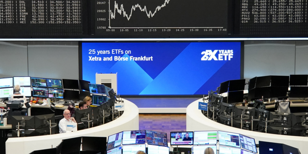 &Upsilon;&pi;&omicron;&chi;&omega;&rho;&omicron;ύ&nu; &omicron;&iota; &epsilon;&upsilon;&rho;&omega;&pi;&alpha;ϊ&kappa;έ&sigmaf; &alpha;&gamma;&omicron;&rho;έ&sigmaf; &ndash; &Alpha;&nu;&eta;&sigma;&upsilon;&chi;ί&alpha; &gamma;&iota;&alpha; &gamma;&epsilon;&omega;&pi;&omicron;&lambda;&iota;&tau;&iota;&kappa;έ&sigmaf; &epsilon;&xi;&epsilon;&lambda;ί&xi;&epsilon;&iota;&sigmaf; &kappa;&alpha;&iota; &kappa;&rho;ί&sigma;&eta; &sigma;&tau;&eta; &Gamma;&rho;&omicron;&iota;&lambda;&alpha;&nu;&delta;ί&alpha;