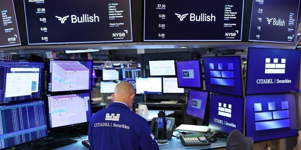 Wall Street: &Nu;&epsilon;&upsilon;&rho;&iota;&kappa;ό &phi;&iota;&nu;ά&lambda;&epsilon; &tau;&eta;&sigmaf; &epsilon;&beta;&delta;&omicron;&mu;ά&delta;&alpha;&sigmaf; &mu;&epsilon; &sigma;&tau;ή&rho;&iota;&xi;&eta; &alpha;&pi;ό &tau;&eta;&nu; &tau;&epsilon;&chi;&nu;&omicron;&lambda;&omicron;&gamma;ί&alpha;