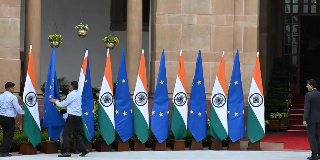 Reuters: &Eta; &Iota;&nu;&delta;ί&alpha; &mu;&epsilon;&iota;ώ&nu;&epsilon;&iota; &sigma;&tau;&omicron; 40% &tau;&omicron;&upsilon;&sigmaf; &delta;&alpha;&sigma;&mu;&omicron;ύ&sigmaf; &sigma;&tau;&alpha; &epsilon;&upsilon;&rho;&omega;&pi;&alpha;ϊ&kappa;ά &alpha;&upsilon;&tau;&omicron;&kappa;ί&nu;&eta;&tau;&alpha; &alpha;&pi;ό 110% - &Kappa;&lambda;&epsilon;ί&nu;&epsilon;&iota; &alpha;ύ&rho;&iota;&omicron; &tau;&omicron; deal
