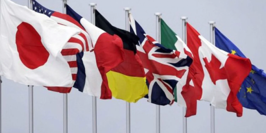 G-7: &Eta; &pi;&rho;ώ&tau;&eta; &sigma;&upsilon;&nu;&epsilon;&delta;&rho;ί&alpha;&sigma;&eta; &upsilon;&pi;ό &gamma;&alpha;&lambda;&lambda;&iota;&kappa;ή &pi;&rho;&omicron;&epsilon;&delta;&rho;ί&alpha; &gamma;&iota;&alpha; &Omicron;&upsilon;&kappa;&rho;&alpha;&nu;ί&alpha; &kappa;&alpha;&iota; &sigma;&tau;&rho;&alpha;&tau;&eta;&gamma;&iota;&kappa;ά &mu;έ&tau;&alpha;&lambda;&lambda;&alpha;