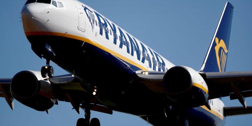 &Alpha;&upsilon;&xi;&eta;&sigma;&eta; &epsilon;&pi;&iota;&beta;&alpha;&tau;ώ&nu; &kappa;&alpha;&iota; &nu;&alpha;ύ&lambda;&omega;&nu; &pi;&rho;&omicron;&beta;&lambda;έ&pi;&epsilon;&iota; &eta; Ryanair