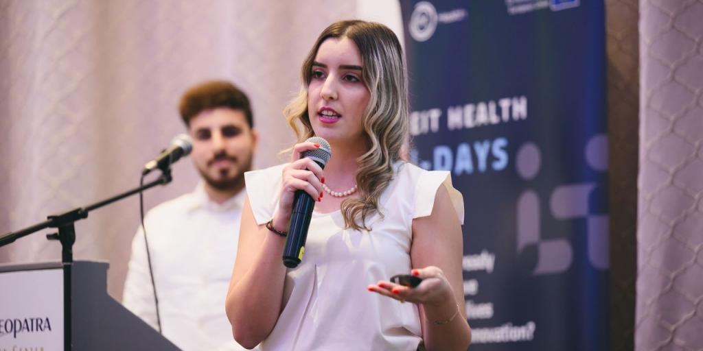 MammoCheck: Ό&tau;&alpha;&nu; &eta; &tau;&epsilon;&chi;&nu;&omicron;&lambda;&omicron;&gamma;ί&alpha; &sigma;&upsilon;&nu;&alpha;&nu;&tau;ά &tau;&eta;&nu; &pi;&rho;ό&lambda;&eta;&psi;&eta; &kappa;&alpha;&iota; &sigma;ώ&zeta;&epsilon;&iota; &zeta;&omega;έ&sigmaf;