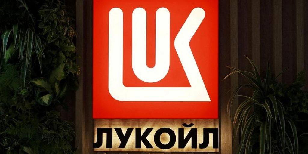Lukoil: &Sigma;&tau;&alpha; &sigma;&kappa;&alpha;&rho;&iota;ά &mu;&epsilon;&gamma;ά&lambda;&omicron; deal &mu;&epsilon; &alpha;&mu;&epsilon;&rho;&iota;&kappa;&alpha;&nu;&iota;&kappa;ή &epsilon;&tau;&alpha;&iota;&rho;&epsilon;ί&alpha;