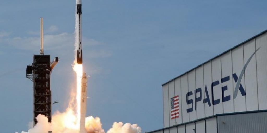 SpaceX: &Sigma;&upsilon;&zeta;&eta;&tau;ά deals &mu;&epsilon; ά&lambda;&lambda;&epsilon;&sigmaf; &epsilon;&tau;&alpha;&iota;&rho;&epsilon;ί&epsilon;&sigmaf; &tau;&omicron;&upsilon; Έ&lambda;&omicron;&nu; &Mu;&alpha;&sigma;&kappa; &mu;&epsilon; &tau;&omicron; &beta;&lambda;έ&mu;&mu;&alpha; &sigma;&epsilon; IPO-&mu;&alpha;&mu;&omicron;ύ&theta;