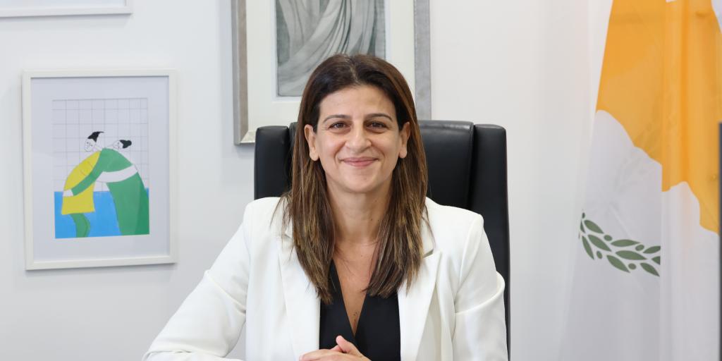 &Eta; &nu;έ&alpha; &alpha;&rho;&chi;&iota;&tau;&epsilon;&kappa;&tau;&omicron;&nu;&iota;&kappa;ή &tau;&eta;&sigmaf; &iota;&sigma;ό&tau;&eta;&tau;&alpha;&sigmaf; &sigma;&tau;&eta;&nu; &Kappa;ύ&pi;&rho;&omicron;